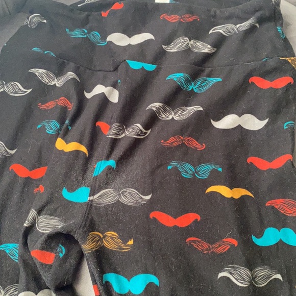 If you must-ache, wear leggings! - Picture 2 of 3